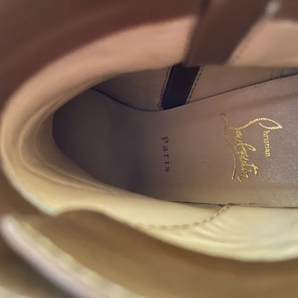 Authentic Rare Christian Louboutin Brown Janis Button Bootie 40 Ankle Boots & Booties